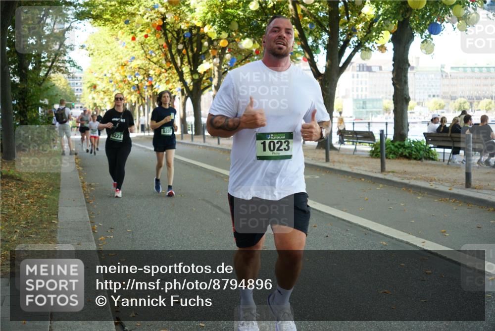 07.09.2025 - BARMER Alsterlauf Yannick Fuchs http://msf.ph/oto/8794896 07.09.2025 11:43:17 Laufen 6223, 8285, 136, 1023 meine-sportfotos.de