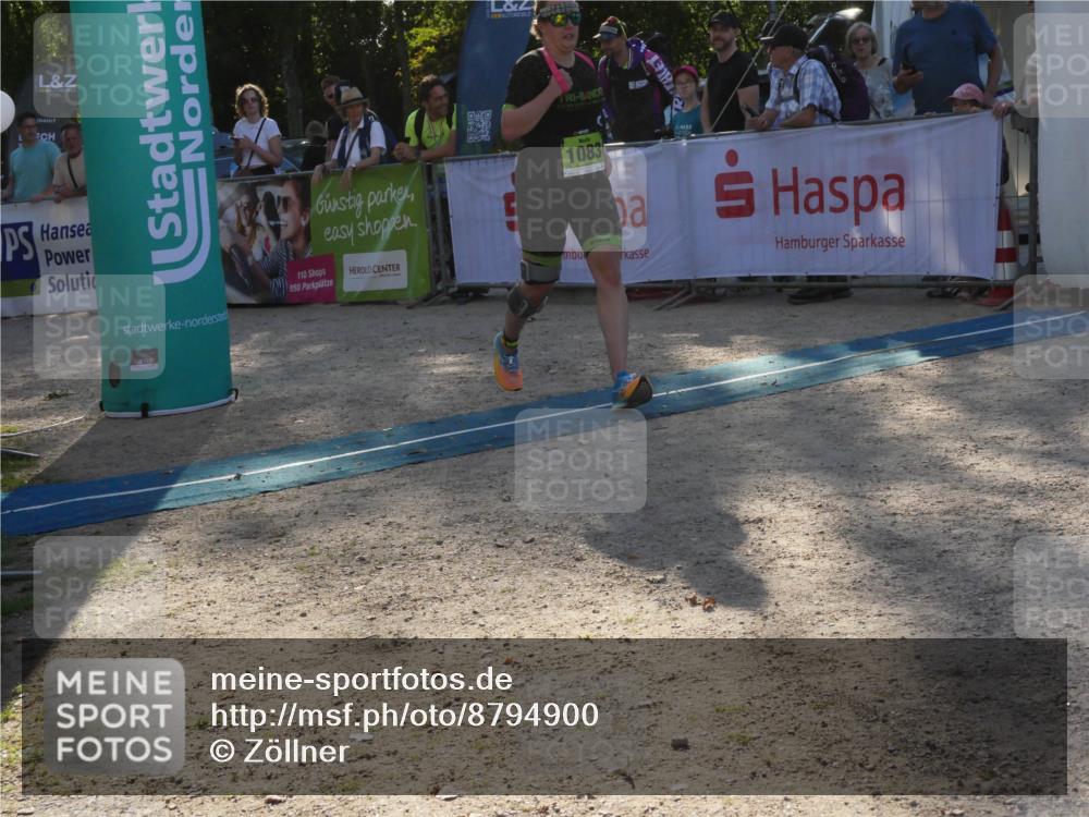 07.09.2025 - 19. Norderstedt Triathlon Zöllner http://msf.ph/oto/8794900 07.09.2025 16:54:26 Ziel 1083 meine-sportfotos.de