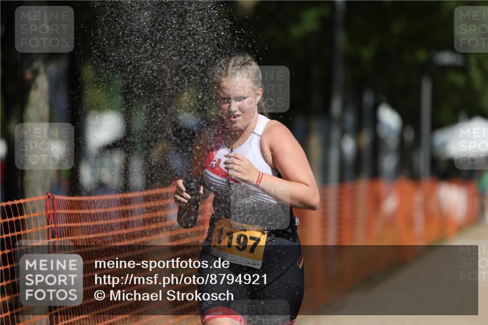 07.09.2025 - 19. Norderstedt Triathlon Michael Strokosch http://msf.ph/oto/8794921 07.09.2025 11:52:17 Laufen 200, 771, 1161, 1197 meine-sportfotos.de