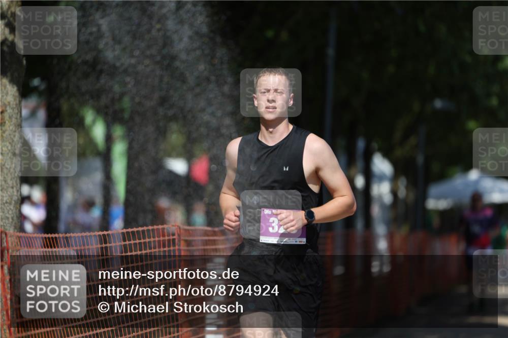 07.09.2025 - 19. Norderstedt Triathlon Michael Strokosch http://msf.ph/oto/8794924 07.09.2025 13:49:05 Laufen 320 meine-sportfotos.de