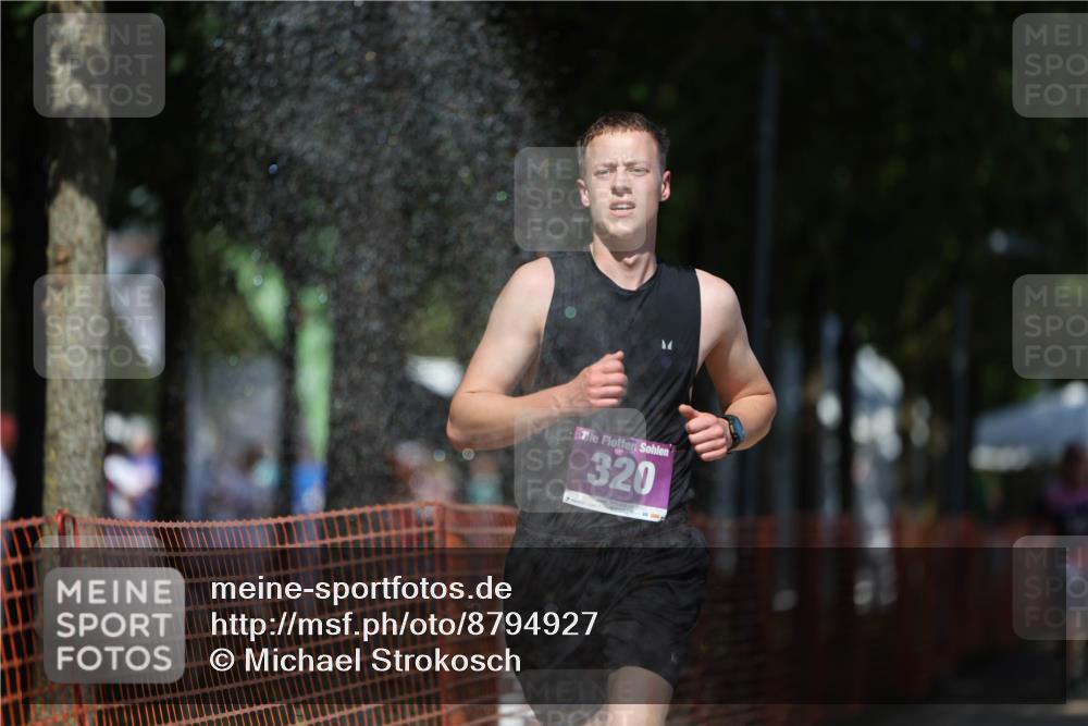 07.09.2025 - 19. Norderstedt Triathlon Michael Strokosch http://msf.ph/oto/8794927 07.09.2025 13:49:05 Laufen 320 meine-sportfotos.de