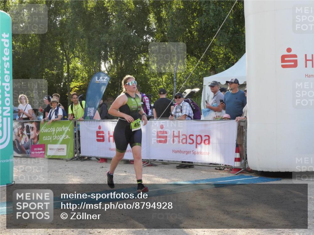 07.09.2025 - 19. Norderstedt Triathlon Zöllner http://msf.ph/oto/8794928 07.09.2025 16:54:45 Ziel 453 meine-sportfotos.de