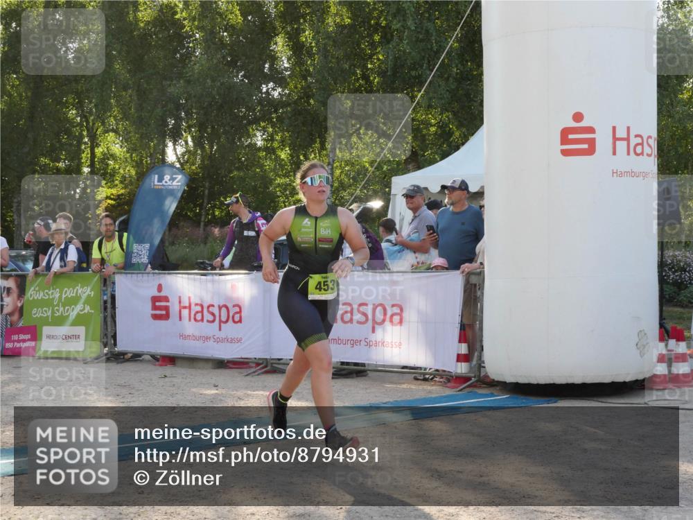 07.09.2025 - 19. Norderstedt Triathlon Zöllner http://msf.ph/oto/8794931 07.09.2025 16:54:45 Ziel 453 meine-sportfotos.de