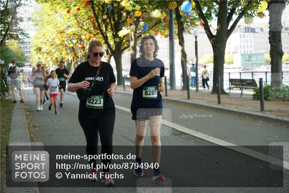 07.09.2025 - BARMER Alsterlauf Yannick Fuchs http://msf.ph/oto/8794940 07.09.2025 11:43:20 Laufen 1052, 065, 8223, 8285 meine-sportfotos.de