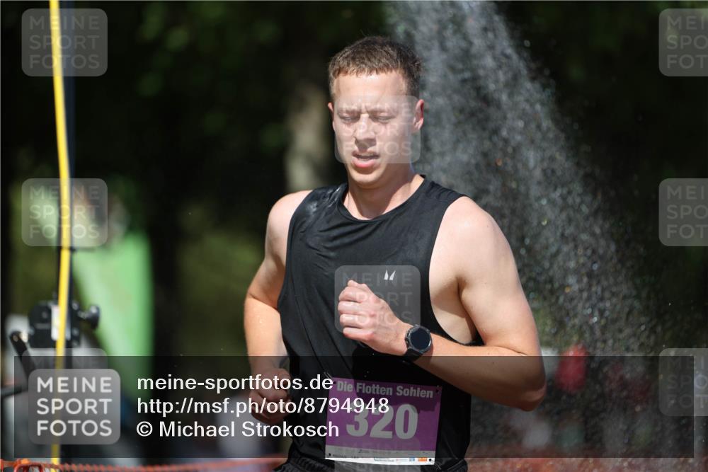 07.09.2025 - 19. Norderstedt Triathlon Michael Strokosch http://msf.ph/oto/8794948 07.09.2025 13:49:06 Laufen 320 meine-sportfotos.de
