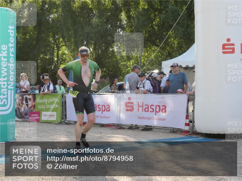 07.09.2025 - 19. Norderstedt Triathlon Zöllner http://msf.ph/oto/8794958 07.09.2025 16:55:12 Ziel 913, 1494 meine-sportfotos.de