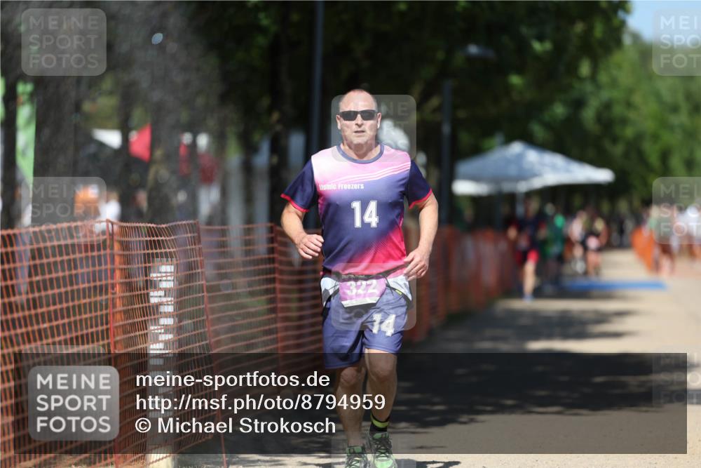 07.09.2025 - 19. Norderstedt Triathlon Michael Strokosch http://msf.ph/oto/8794959 07.09.2025 13:49:14 Laufen 322 meine-sportfotos.de