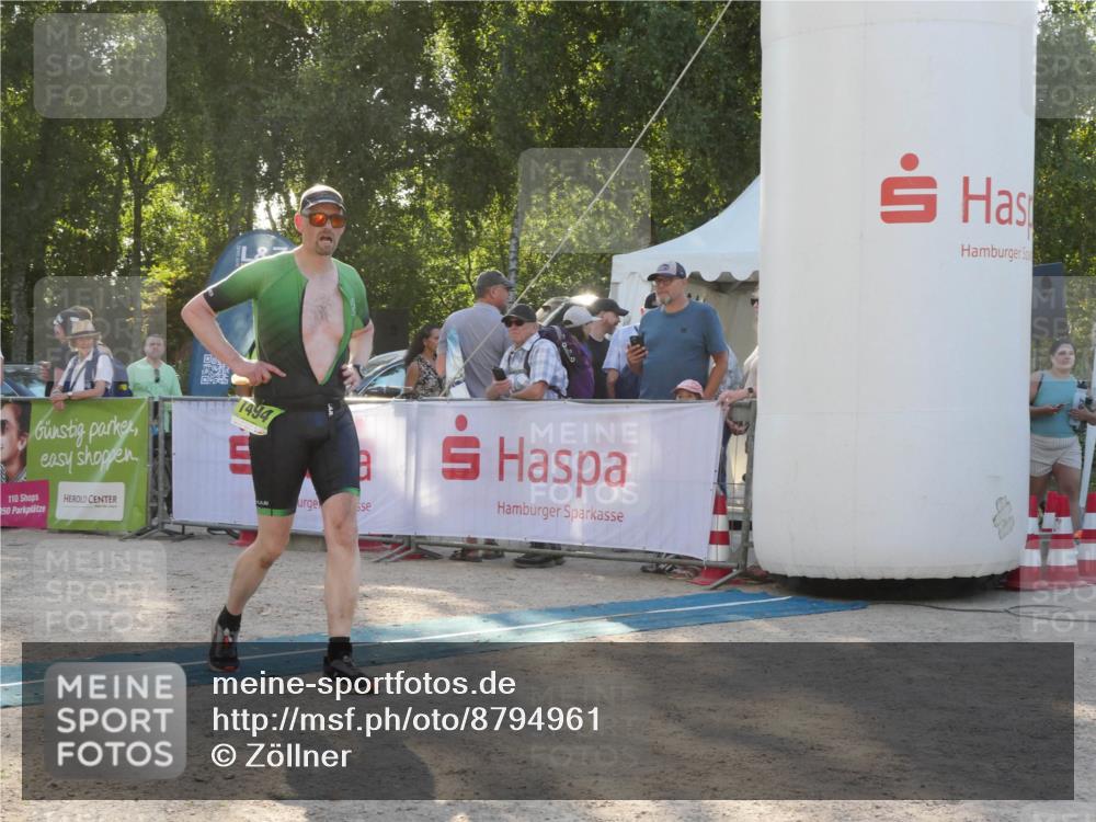 07.09.2025 - 19. Norderstedt Triathlon Zöllner http://msf.ph/oto/8794961 07.09.2025 16:55:12 Ziel 913, 1494 meine-sportfotos.de