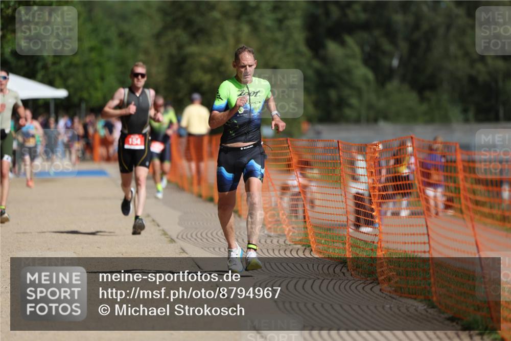 07.09.2025 - 19. Norderstedt Triathlon Michael Strokosch http://msf.ph/oto/8794967 07.09.2025 11:52:22 Laufen 154, 771, 1188 meine-sportfotos.de