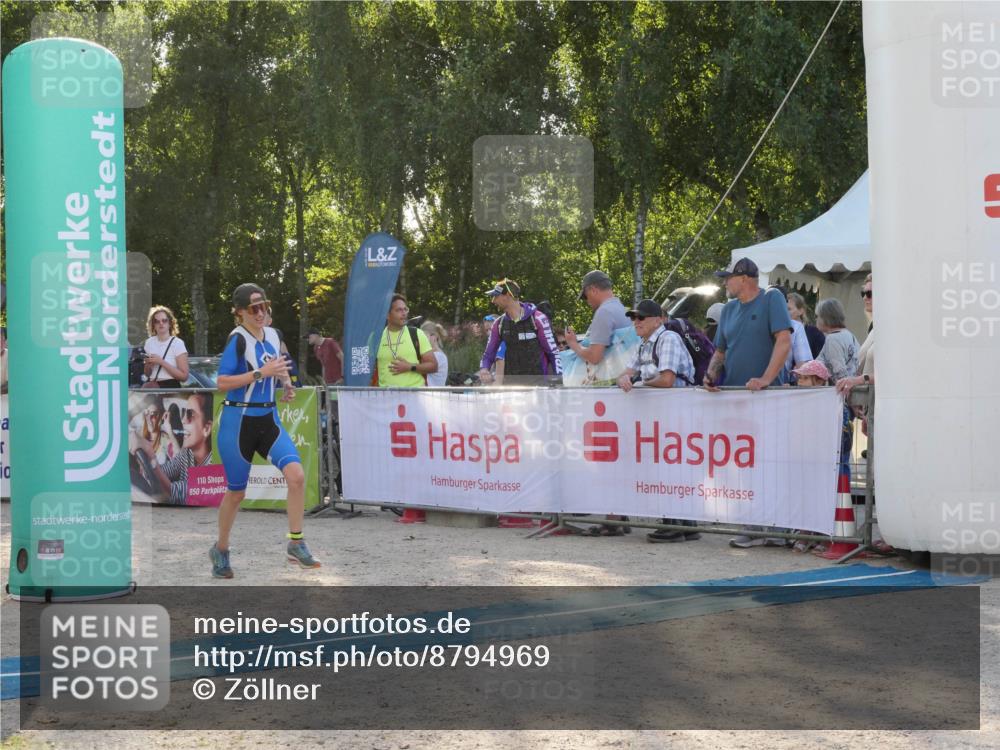07.09.2025 - 19. Norderstedt Triathlon Zöllner http://msf.ph/oto/8794969 07.09.2025 16:55:34 Ziel 1057 meine-sportfotos.de