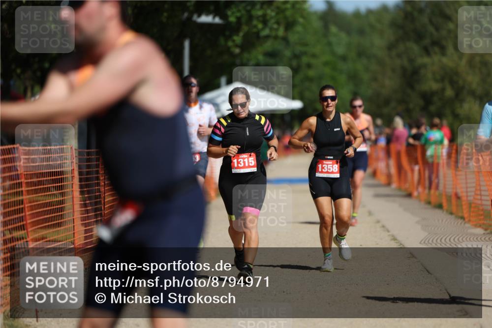 07.09.2025 - 19. Norderstedt Triathlon Michael Strokosch http://msf.ph/oto/8794971 07.09.2025 12:15:28 Laufen 807, 1253, 1305, 1315, 1358, 1365 meine-sportfotos.de