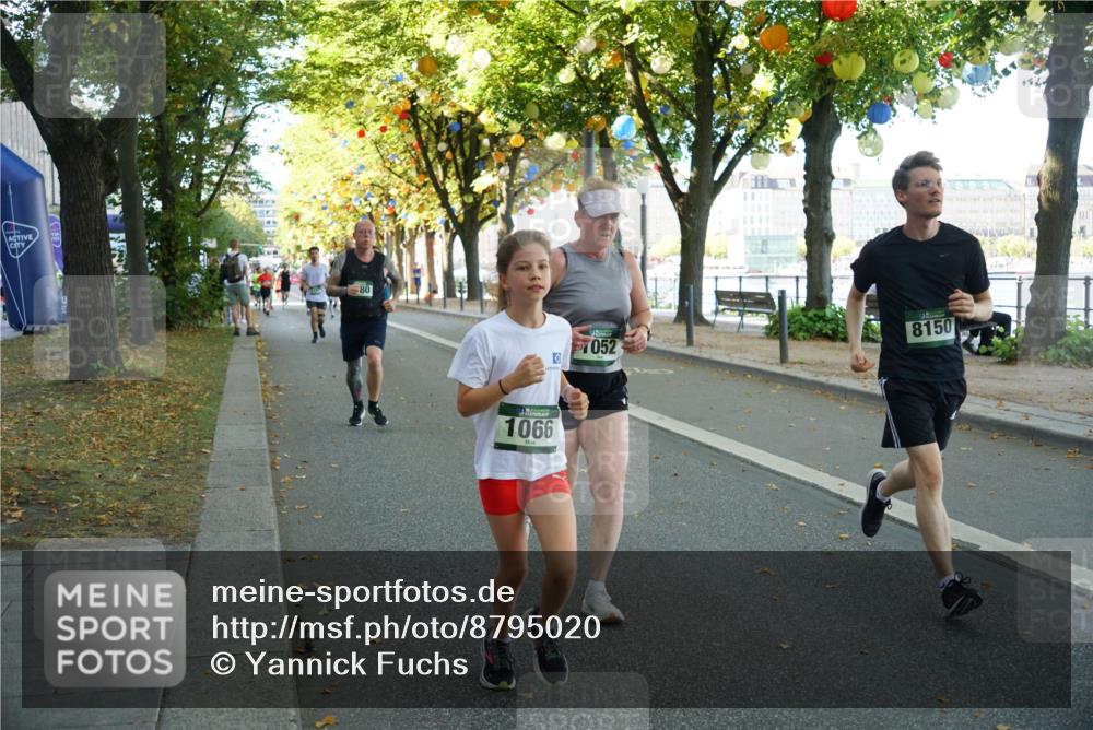 07.09.2025 - BARMER Alsterlauf Yannick Fuchs http://msf.ph/oto/8795020 07.09.2025 11:43:25 Laufen 80, 1066, 052, 8150 meine-sportfotos.de