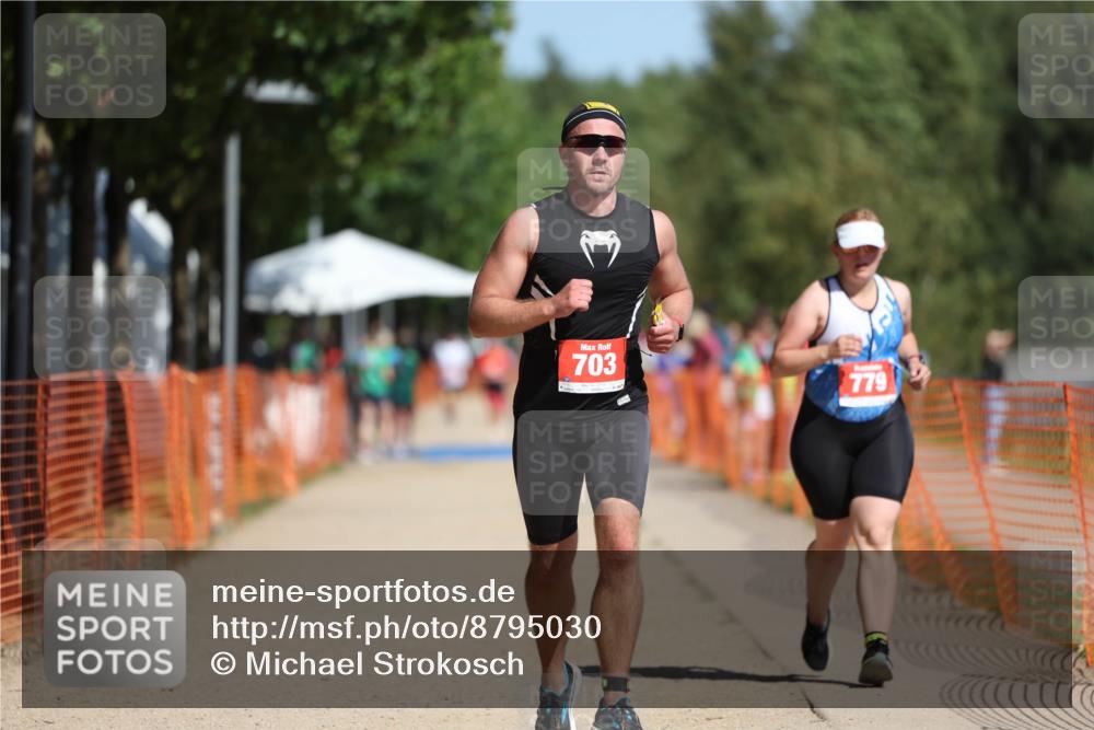 07.09.2025 - 19. Norderstedt Triathlon Michael Strokosch http://msf.ph/oto/8795030 07.09.2025 12:15:47 Laufen 703, 779, 1217 meine-sportfotos.de