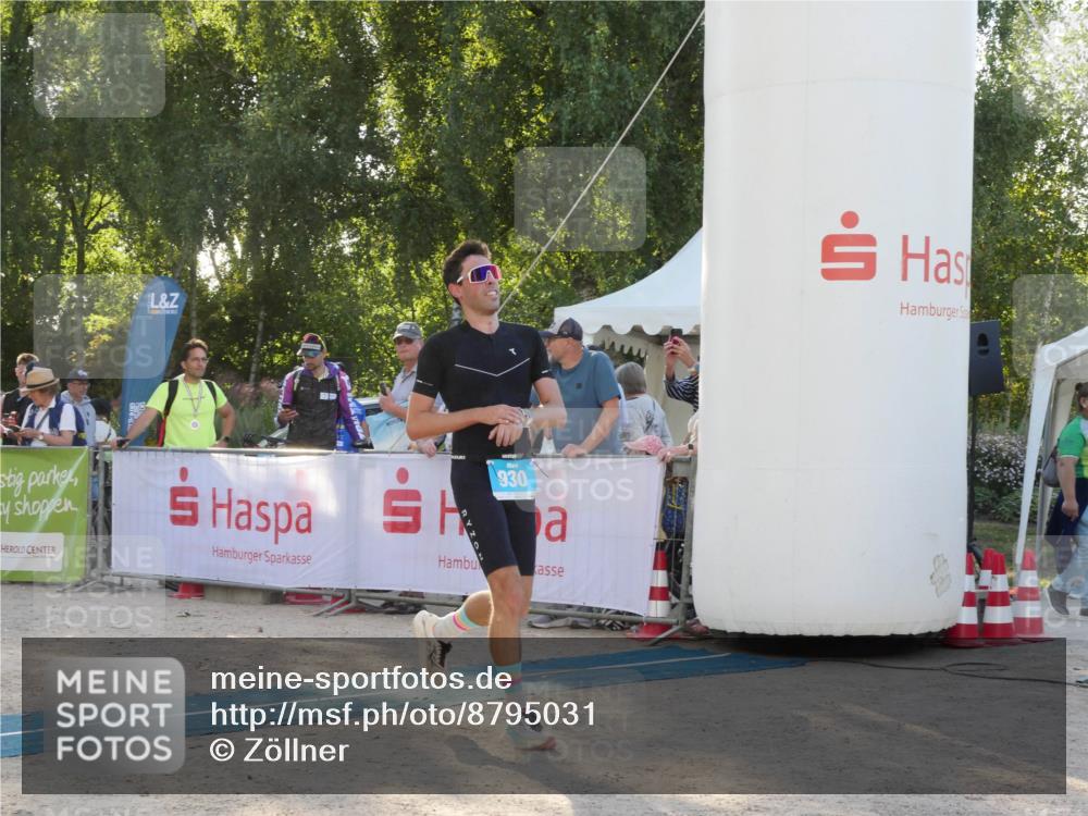 07.09.2025 - 19. Norderstedt Triathlon Zöllner http://msf.ph/oto/8795031 07.09.2025 16:56:17 Ziel 930 meine-sportfotos.de