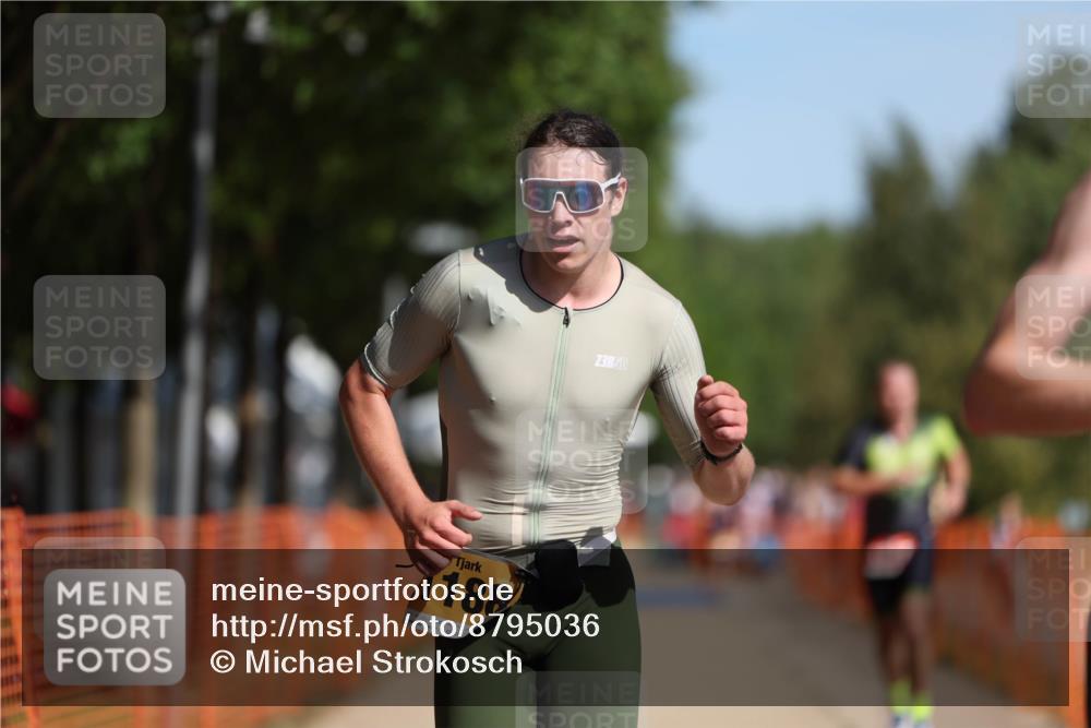 07.09.2025 - 19. Norderstedt Triathlon Michael Strokosch http://msf.ph/oto/8795036 07.09.2025 11:52:28 Laufen 154, 771, 1188, 1377 meine-sportfotos.de