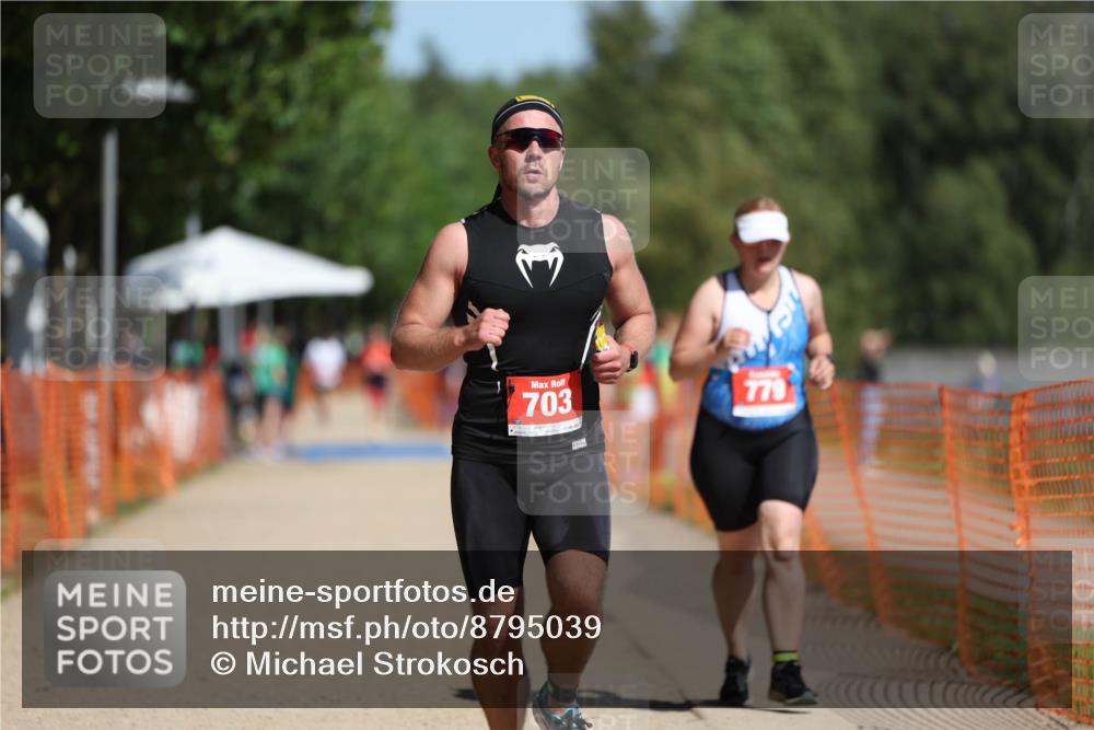 07.09.2025 - 19. Norderstedt Triathlon Michael Strokosch http://msf.ph/oto/8795039 07.09.2025 12:15:47 Laufen 703, 779, 1217 meine-sportfotos.de