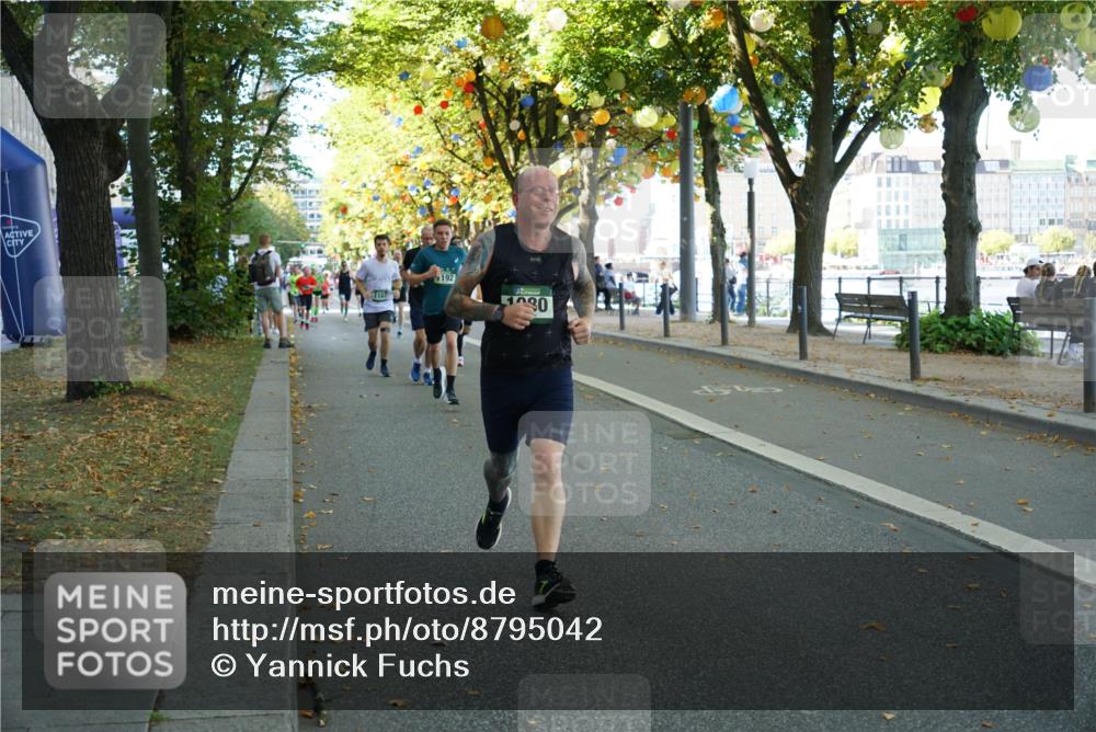 07.09.2025 - BARMER Alsterlauf Yannick Fuchs http://msf.ph/oto/8795042 07.09.2025 11:43:27 Laufen 167, 192, 130 meine-sportfotos.de