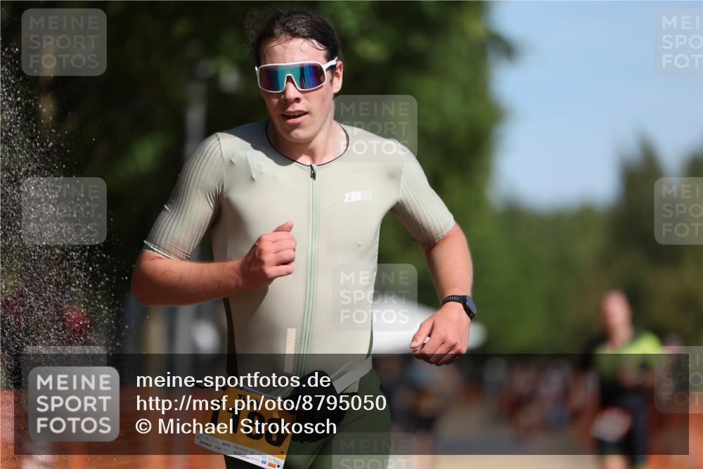 07.09.2025 - 19. Norderstedt Triathlon Michael Strokosch http://msf.ph/oto/8795050 07.09.2025 11:52:28 Laufen 154, 771, 1188, 1377 meine-sportfotos.de