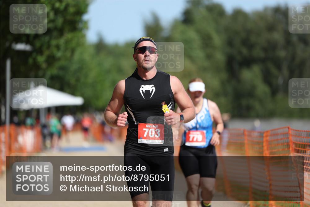 07.09.2025 - 19. Norderstedt Triathlon Michael Strokosch http://msf.ph/oto/8795051 07.09.2025 12:15:48 Laufen 703, 779, 1217 meine-sportfotos.de