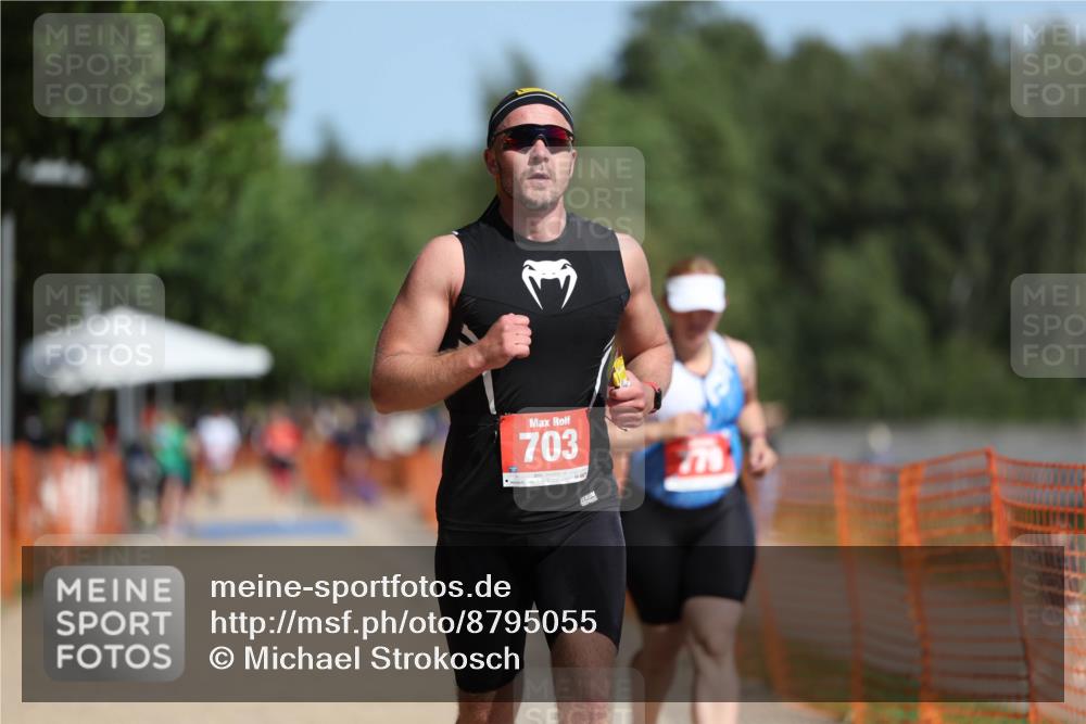07.09.2025 - 19. Norderstedt Triathlon Michael Strokosch http://msf.ph/oto/8795055 07.09.2025 12:15:48 Laufen 703, 779, 1217 meine-sportfotos.de
