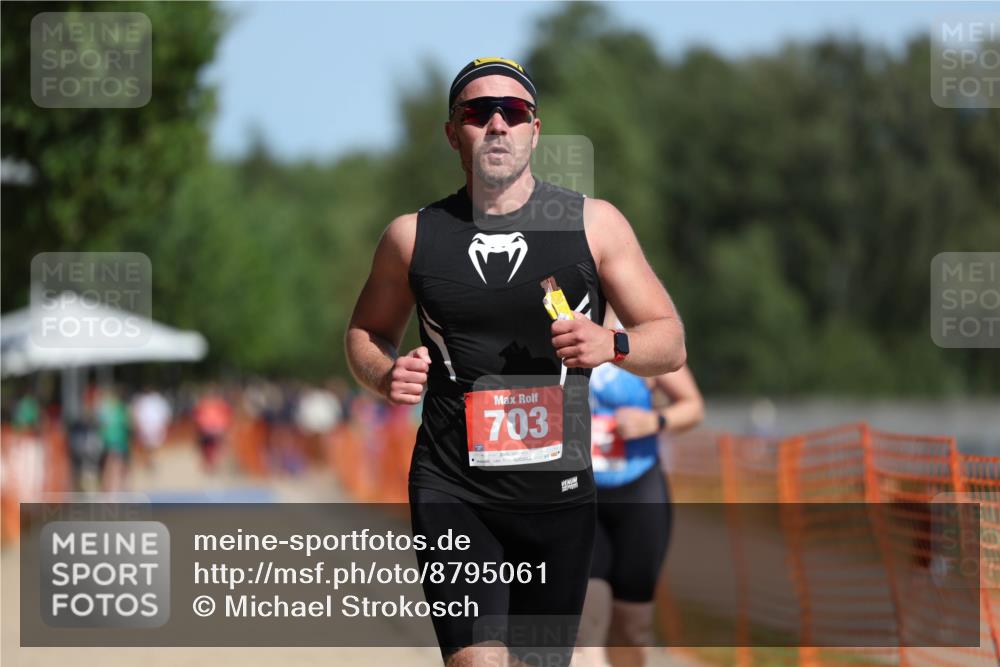 07.09.2025 - 19. Norderstedt Triathlon Michael Strokosch http://msf.ph/oto/8795061 07.09.2025 12:15:48 Laufen 703, 779, 1217 meine-sportfotos.de