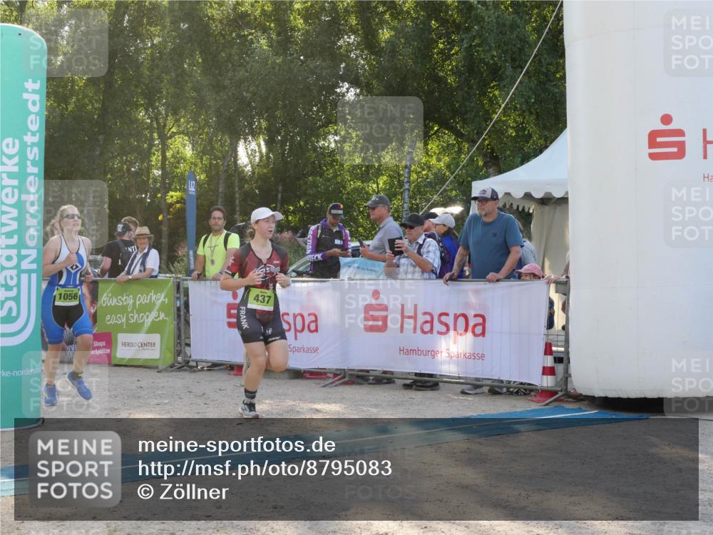 07.09.2025 - 19. Norderstedt Triathlon Zöllner http://msf.ph/oto/8795083 07.09.2025 16:57:36 Ziel 437, 1056 meine-sportfotos.de