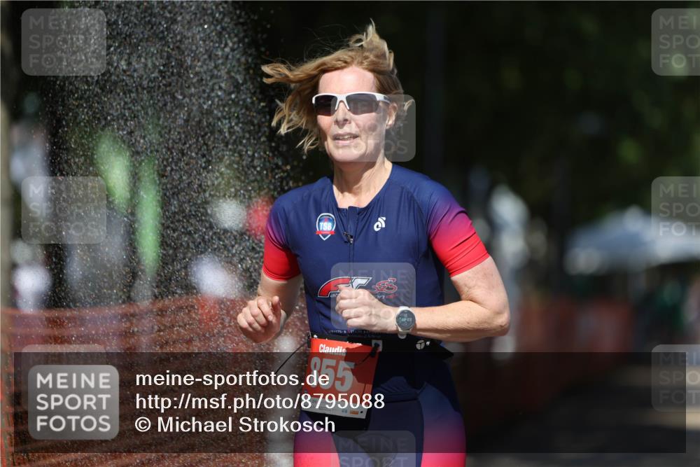 07.09.2025 - 19. Norderstedt Triathlon Michael Strokosch http://msf.ph/oto/8795088 07.09.2025 13:49:30 Laufen 855 meine-sportfotos.de
