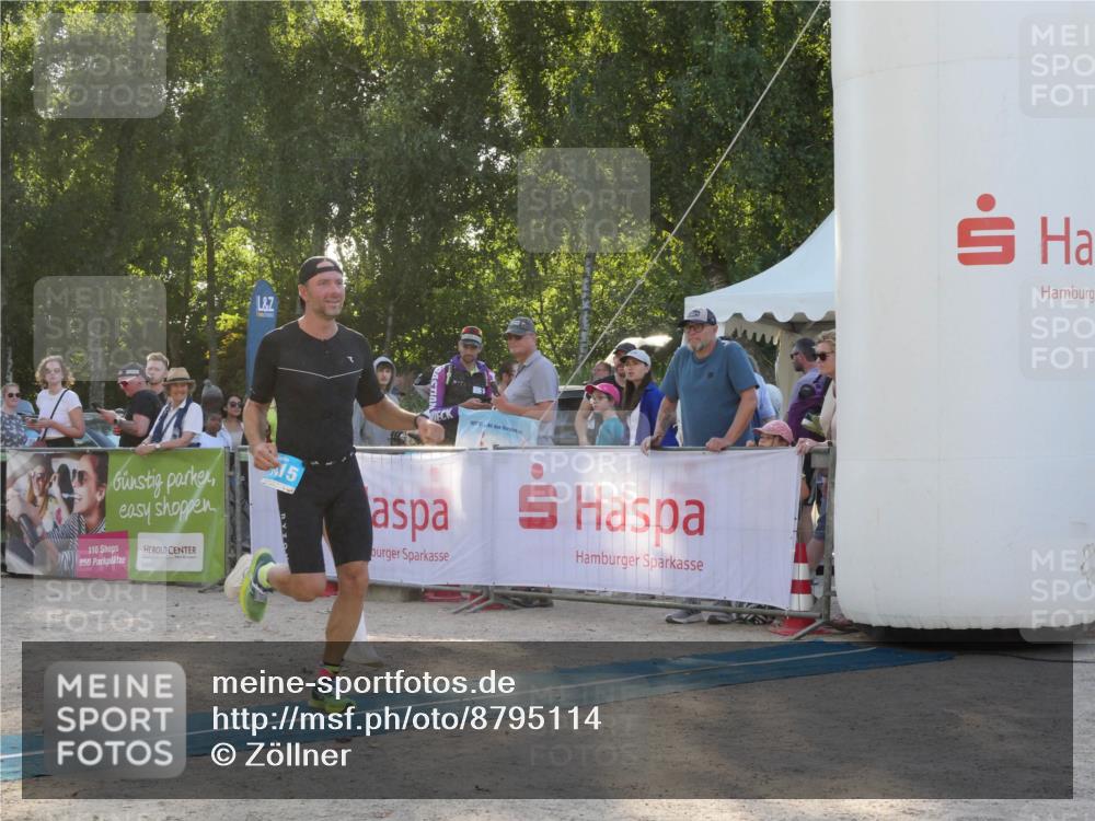 07.09.2025 - 19. Norderstedt Triathlon Zöllner http://msf.ph/oto/8795114 07.09.2025 16:57:54 Ziel 1415 meine-sportfotos.de