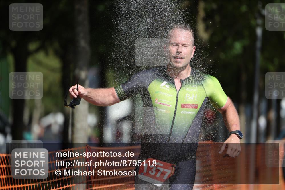 07.09.2025 - 19. Norderstedt Triathlon Michael Strokosch http://msf.ph/oto/8795118 07.09.2025 11:52:34 Laufen 1167, 1227, 1377 meine-sportfotos.de