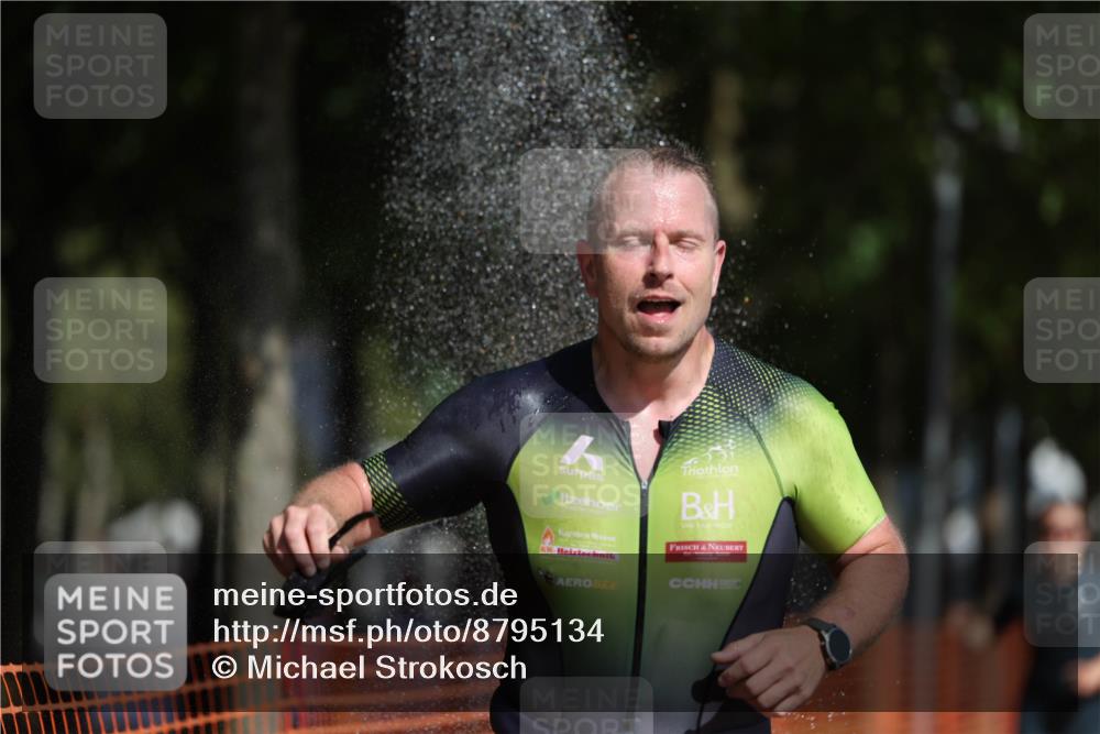 07.09.2025 - 19. Norderstedt Triathlon Michael Strokosch http://msf.ph/oto/8795134 07.09.2025 11:52:34 Laufen 1167, 1227, 1377 meine-sportfotos.de