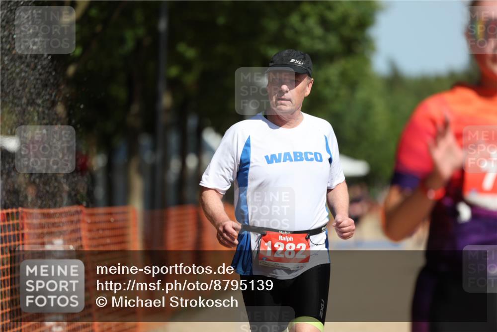 07.09.2025 - 19. Norderstedt Triathlon Michael Strokosch http://msf.ph/oto/8795139 07.09.2025 12:16:21 Laufen 186, 714, 1282 meine-sportfotos.de