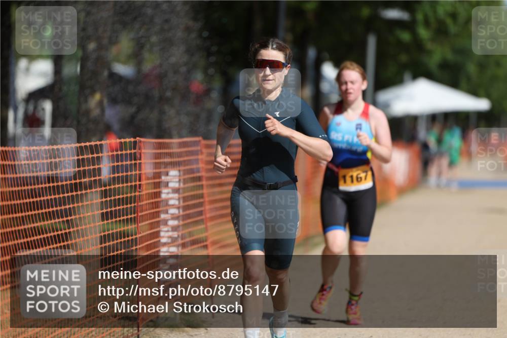 07.09.2025 - 19. Norderstedt Triathlon Michael Strokosch http://msf.ph/oto/8795147 07.09.2025 11:52:36 Laufen 1167, 1227, 1377 meine-sportfotos.de
