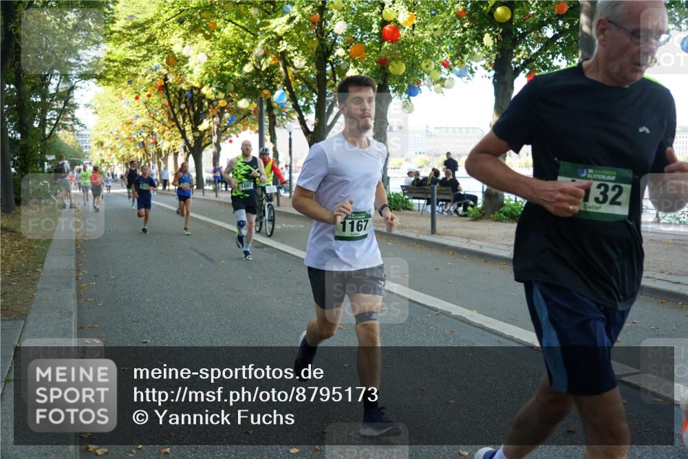 07.09.2025 - BARMER Alsterlauf Yannick Fuchs http://msf.ph/oto/8795173 07.09.2025 11:43:32 Laufen 1082, 1167, 36, 132 meine-sportfotos.de