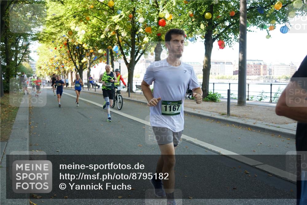 07.09.2025 - BARMER Alsterlauf Yannick Fuchs http://msf.ph/oto/8795182 07.09.2025 11:43:33 Laufen 1082, 1167 meine-sportfotos.de