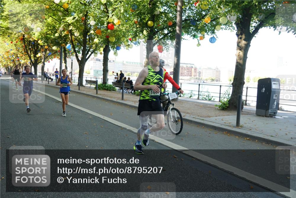 07.09.2025 - BARMER Alsterlauf Yannick Fuchs http://msf.ph/oto/8795207 07.09.2025 11:43:34 Laufen 826, 254 meine-sportfotos.de