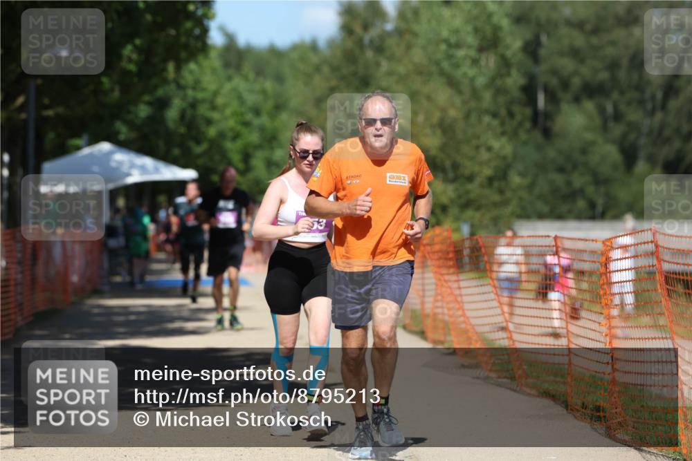 07.09.2025 - 19. Norderstedt Triathlon Michael Strokosch http://msf.ph/oto/8795213 07.09.2025 13:49:51 Laufen 353, 1304 meine-sportfotos.de