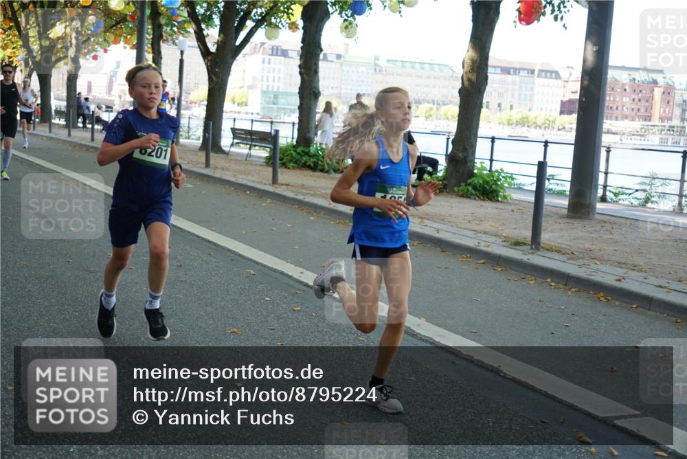 07.09.2025 - BARMER Alsterlauf Yannick Fuchs http://msf.ph/oto/8795224 07.09.2025 11:43:35 Laufen 201 meine-sportfotos.de
