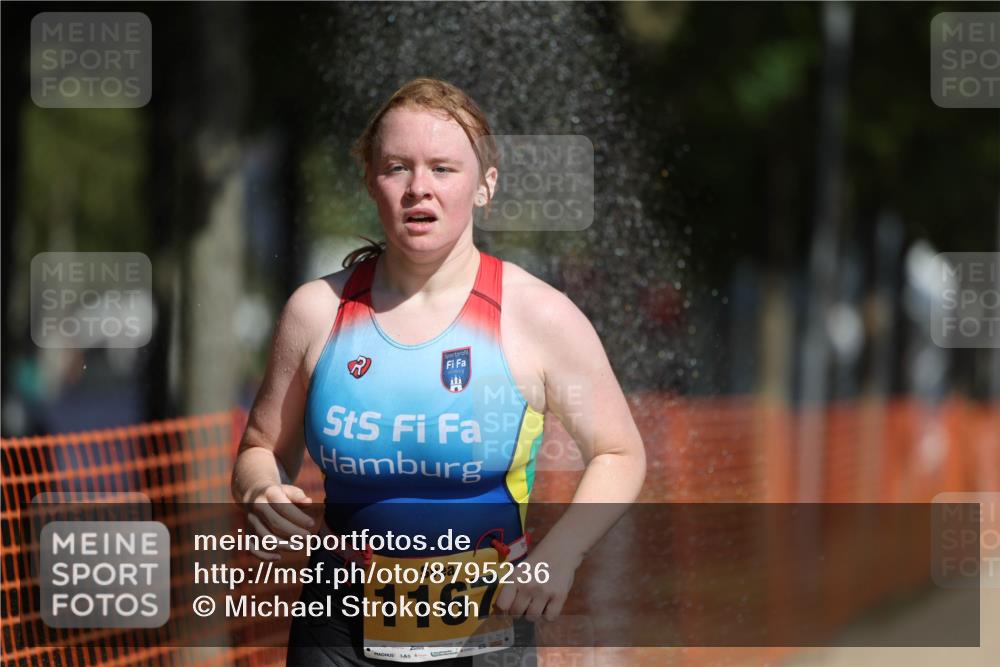 07.09.2025 - 19. Norderstedt Triathlon Michael Strokosch http://msf.ph/oto/8795236 07.09.2025 11:52:39 Laufen 1167, 1193, 1227 meine-sportfotos.de