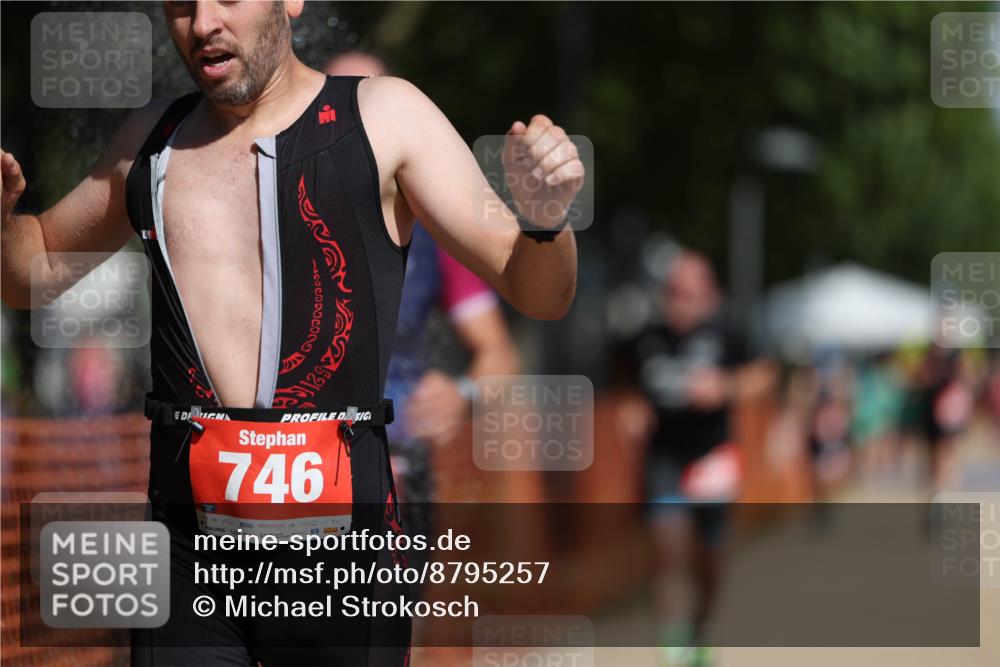 07.09.2025 - 19. Norderstedt Triathlon Michael Strokosch http://msf.ph/oto/8795257 07.09.2025 12:16:53 Laufen 746, 796, 1306 meine-sportfotos.de