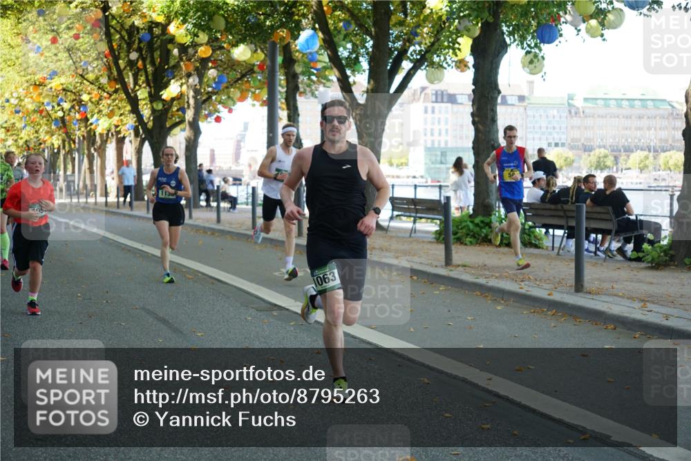 07.09.2025 - BARMER Alsterlauf Yannick Fuchs http://msf.ph/oto/8795263 07.09.2025 11:43:38 Laufen 1130, 1063, 58 meine-sportfotos.de