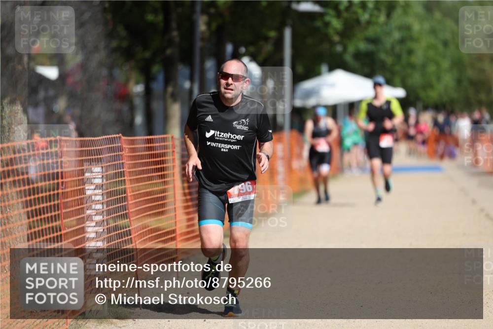 07.09.2025 - 19. Norderstedt Triathlon Michael Strokosch http://msf.ph/oto/8795266 07.09.2025 12:16:54 Laufen 746, 796, 1306 meine-sportfotos.de