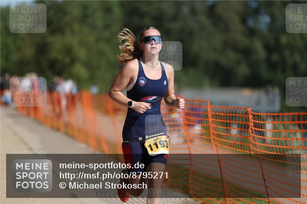 07.09.2025 - 19. Norderstedt Triathlon Michael Strokosch http://msf.ph/oto/8795271 07.09.2025 11:52:46 Laufen 1193 meine-sportfotos.de