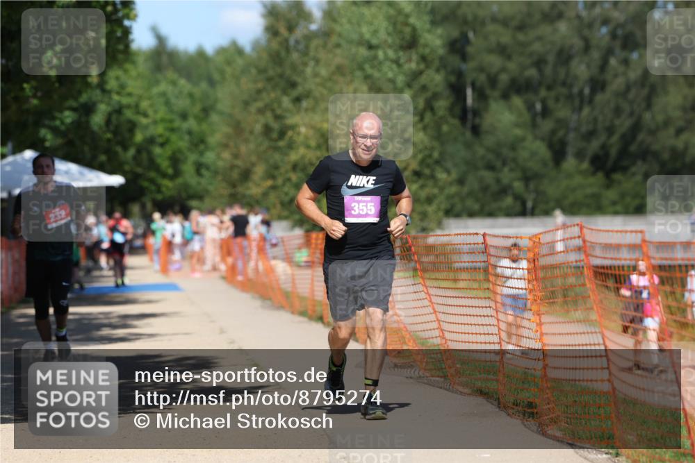 07.09.2025 - 19. Norderstedt Triathlon Michael Strokosch http://msf.ph/oto/8795274 07.09.2025 13:49:58 Laufen 232, 353, 355 meine-sportfotos.de
