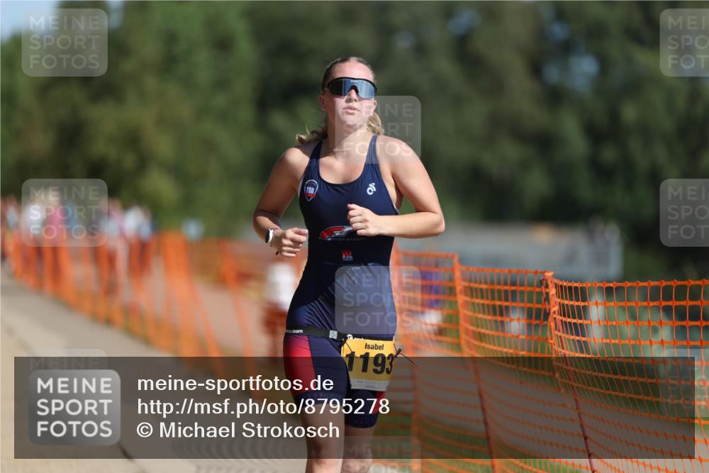 07.09.2025 - 19. Norderstedt Triathlon Michael Strokosch http://msf.ph/oto/8795278 07.09.2025 11:52:46 Laufen 1193 meine-sportfotos.de