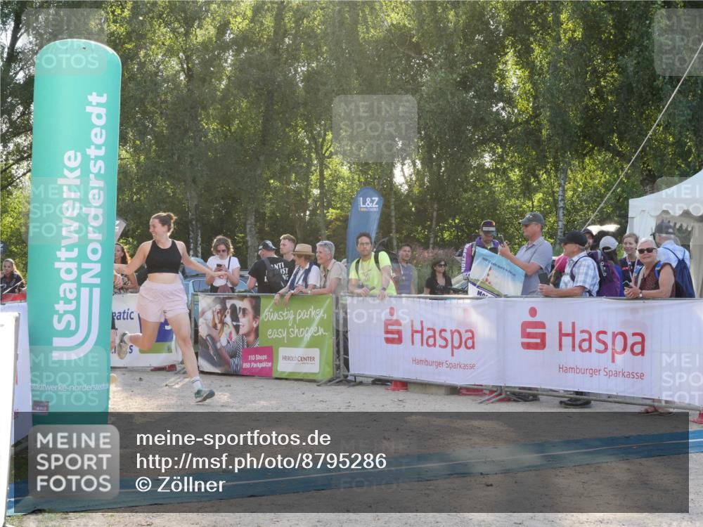 07.09.2025 - 19. Norderstedt Triathlon Zöllner http://msf.ph/oto/8795286 07.09.2025 16:59:14 Ziel 949 meine-sportfotos.de