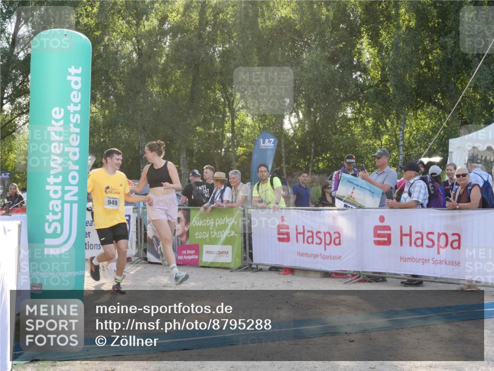 07.09.2025 - 19. Norderstedt Triathlon Zöllner http://msf.ph/oto/8795288 07.09.2025 16:59:14 Ziel 949 meine-sportfotos.de