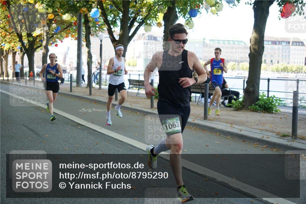 07.09.2025 - BARMER Alsterlauf Yannick Fuchs http://msf.ph/oto/8795290 07.09.2025 11:43:38 Laufen 1138, 4040, 1063, 58 meine-sportfotos.de