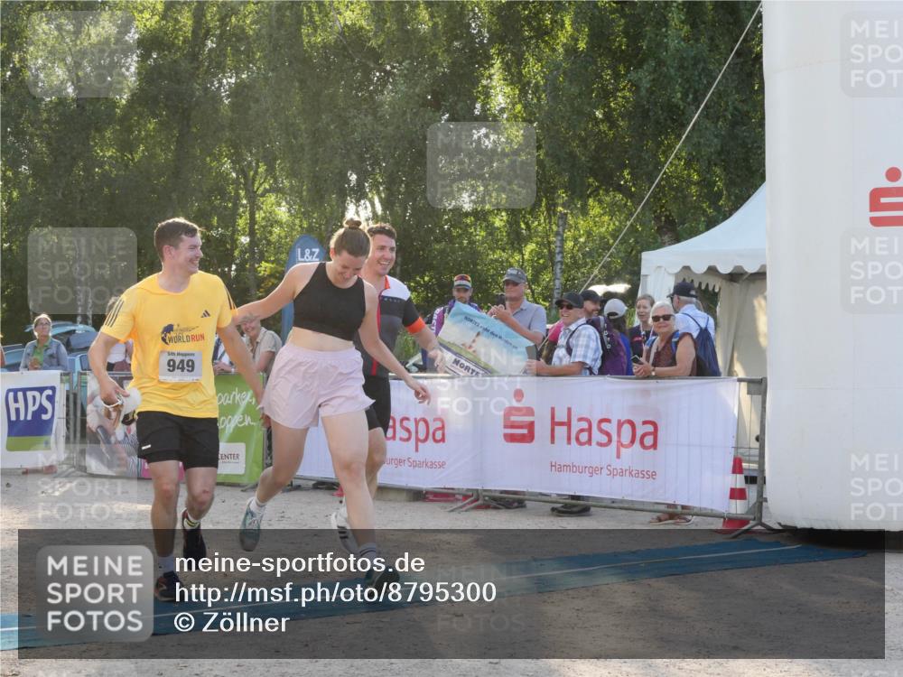 07.09.2025 - 19. Norderstedt Triathlon Zöllner http://msf.ph/oto/8795300 07.09.2025 16:59:15 Ziel 949 meine-sportfotos.de