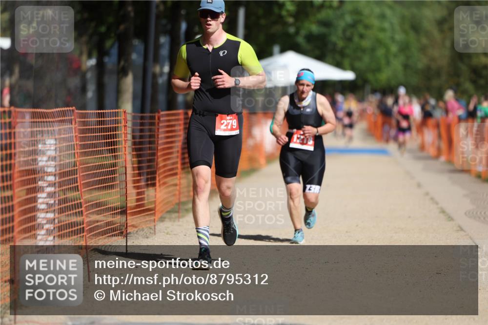 07.09.2025 - 19. Norderstedt Triathlon Michael Strokosch http://msf.ph/oto/8795312 07.09.2025 12:17:01 Laufen 279, 1218 meine-sportfotos.de