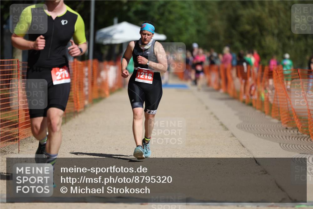 07.09.2025 - 19. Norderstedt Triathlon Michael Strokosch http://msf.ph/oto/8795320 07.09.2025 12:17:03 Laufen 279, 1218 meine-sportfotos.de